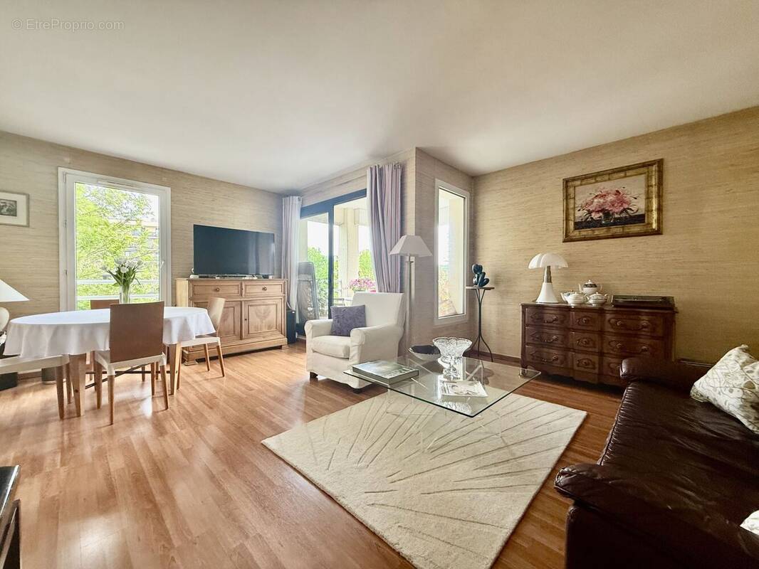 Appartement à VELIZY-VILLACOUBLAY