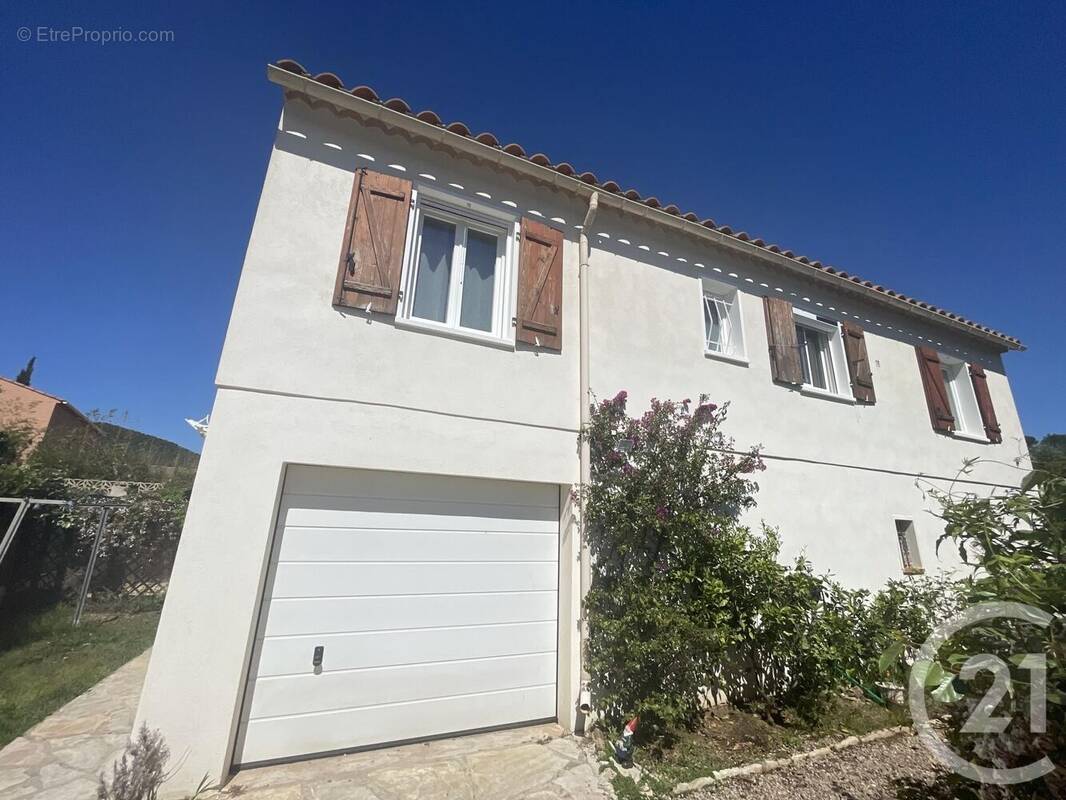Maison à SOLLIES-PONT