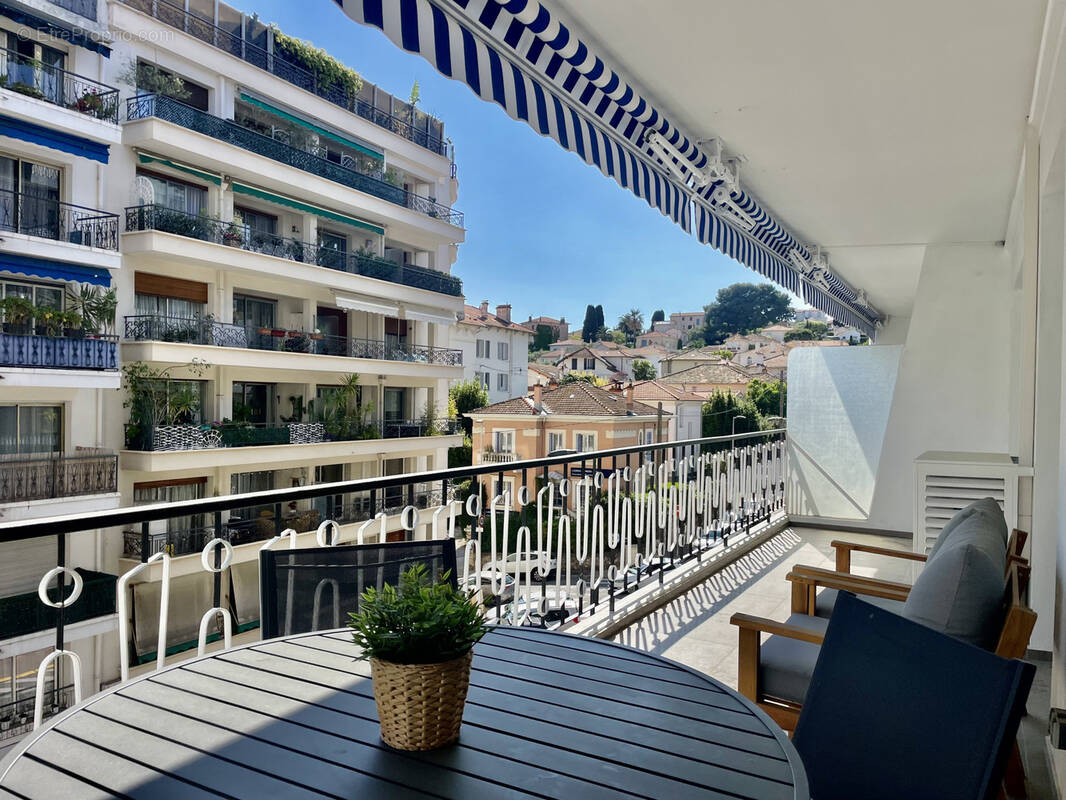 Appartement à LE CANNET