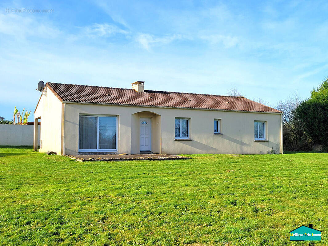 Maison à PAULX