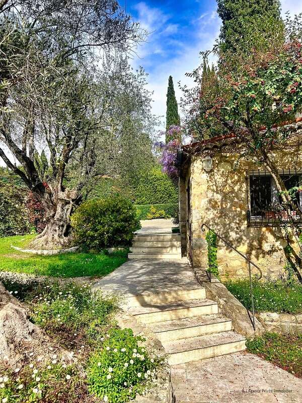 Maison à MOUGINS