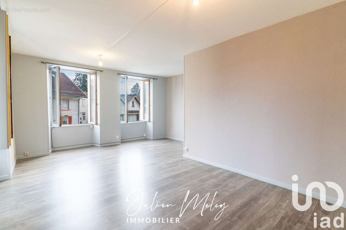 Photo 3 - Appartement à SAINTE-SUZANNE