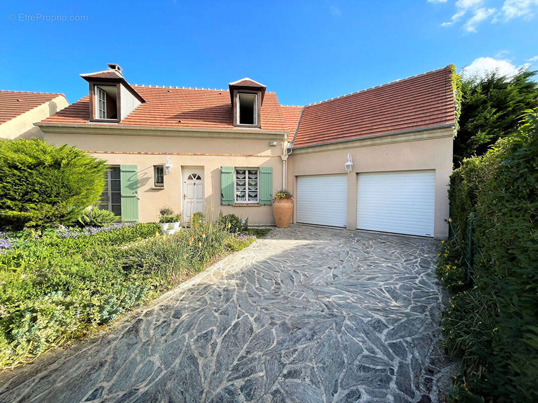 Maison à BRUYERES-SUR-OISE