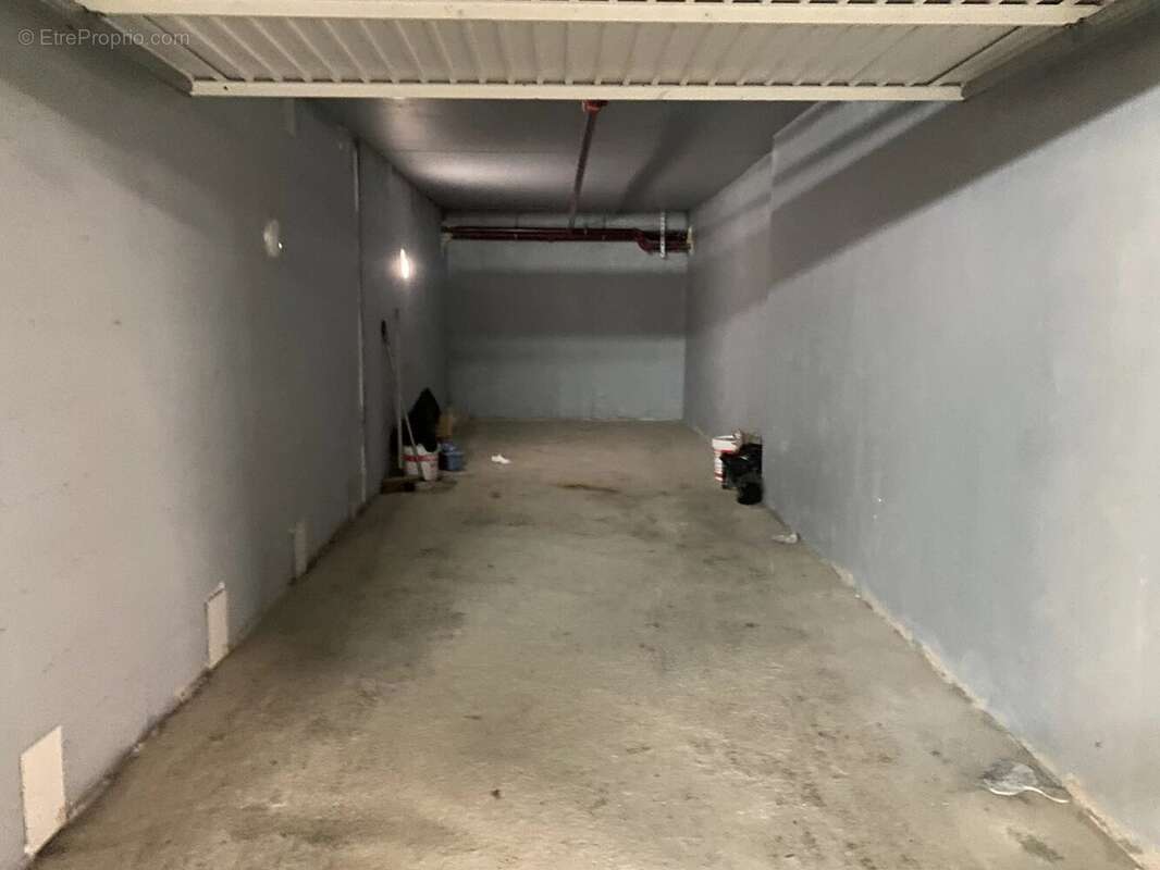 Parking à PARIS-19E