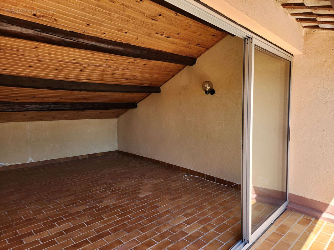 Maison à VIOLES
