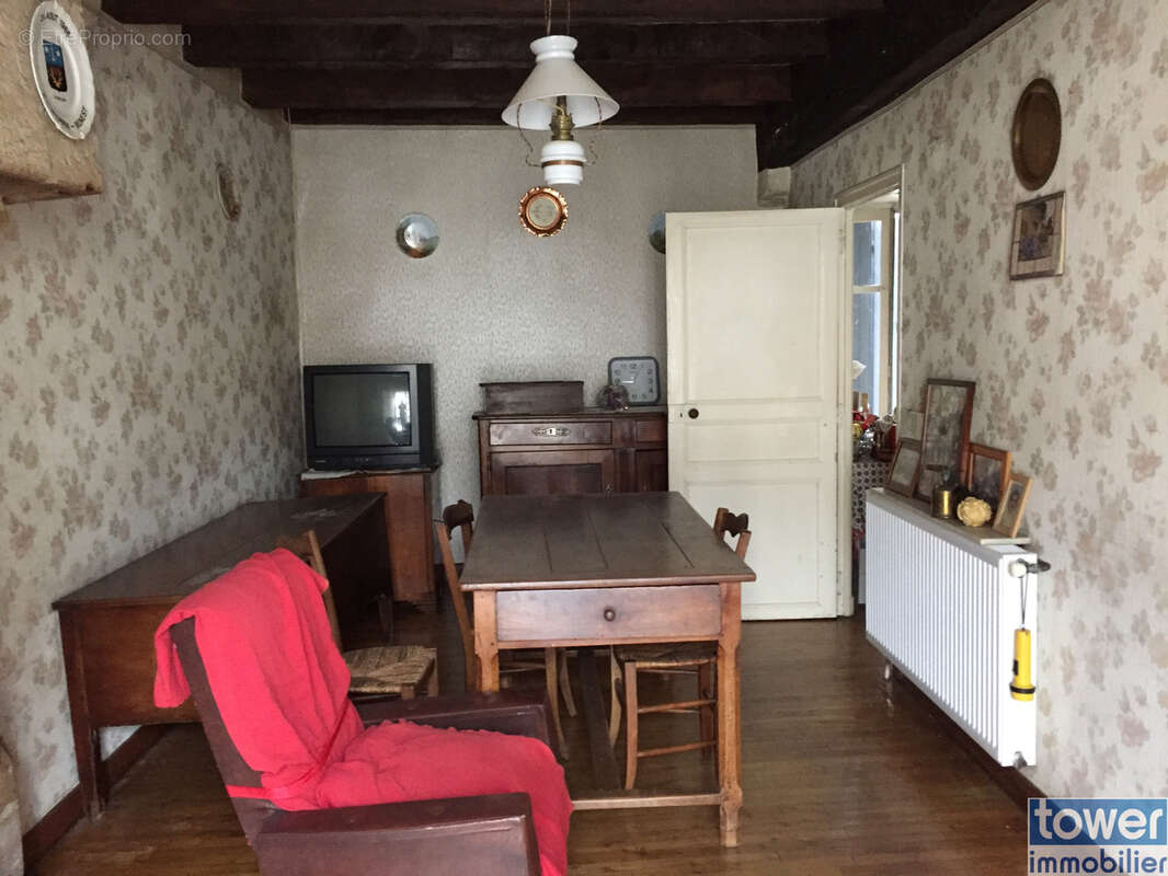 Maison à BENEST