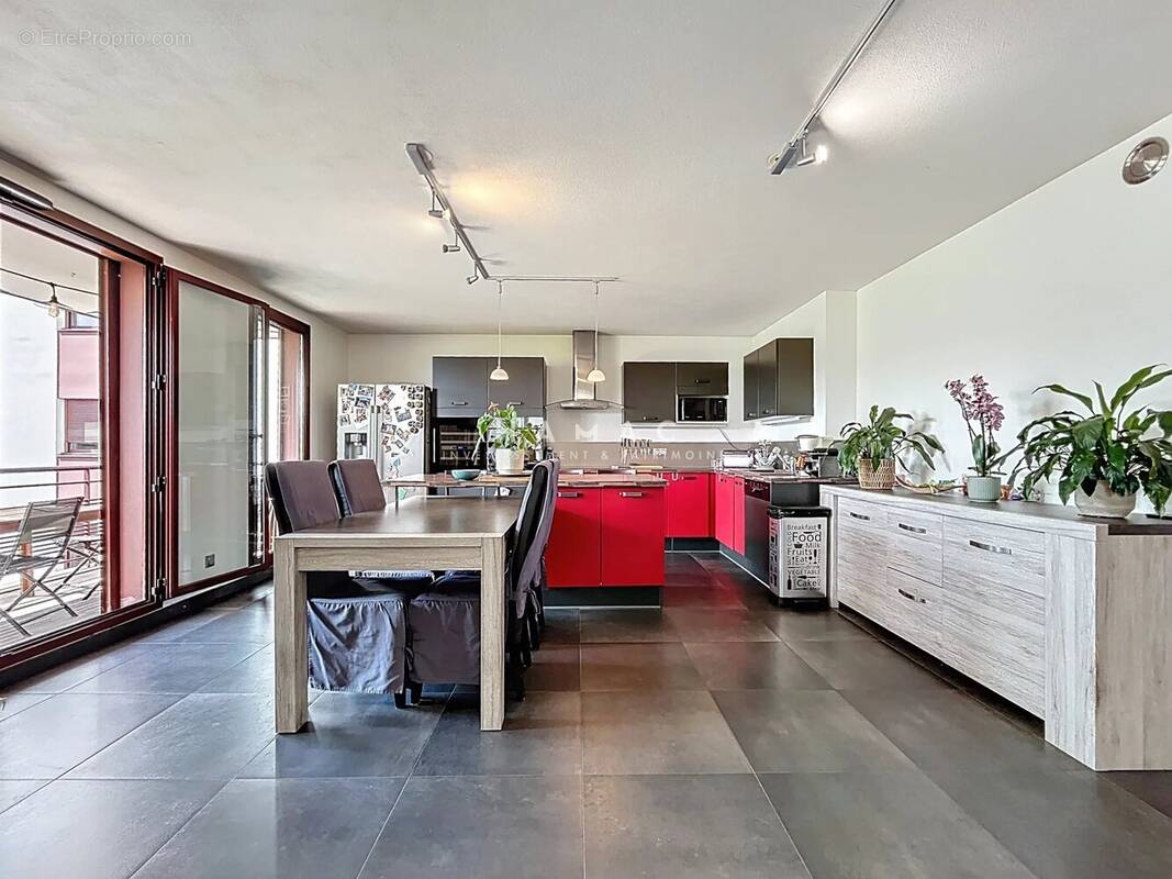 Appartement à LYON-9E
