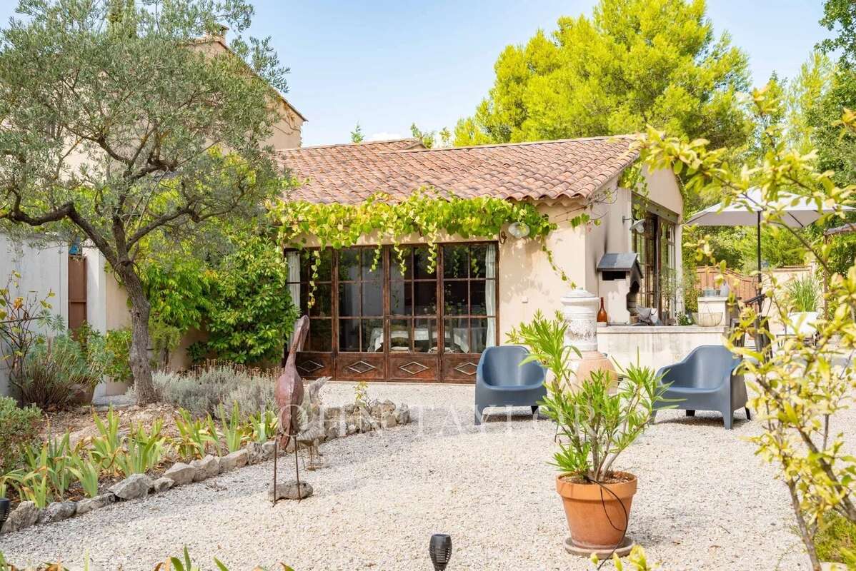 Maison à LACOSTE