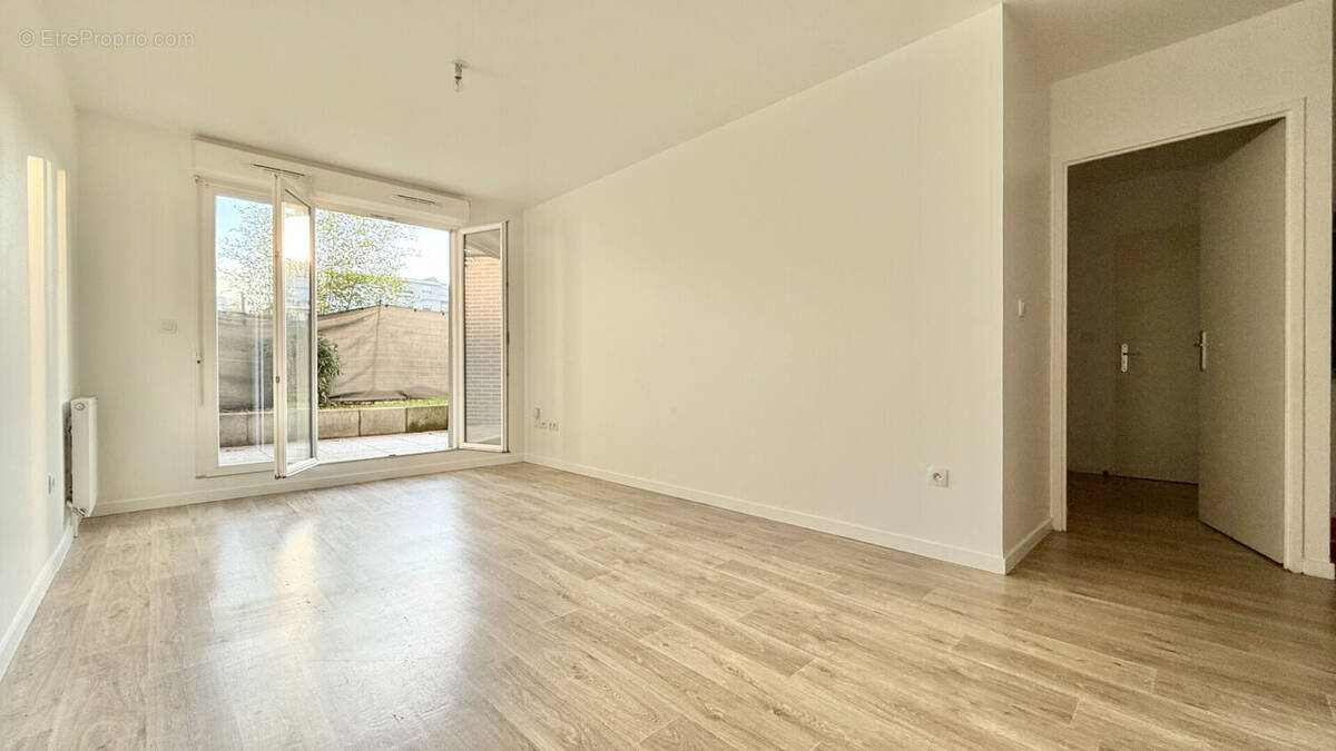 Appartement à CORBEIL-ESSONNES