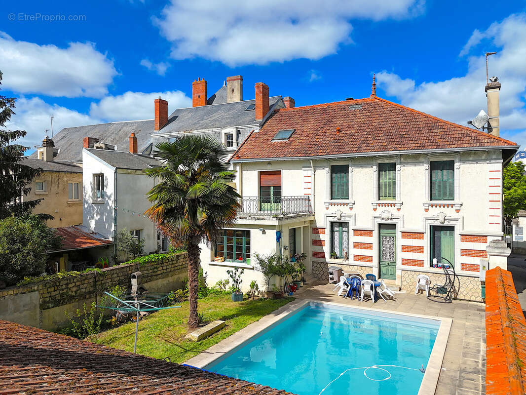 Maison à CHATELLERAULT