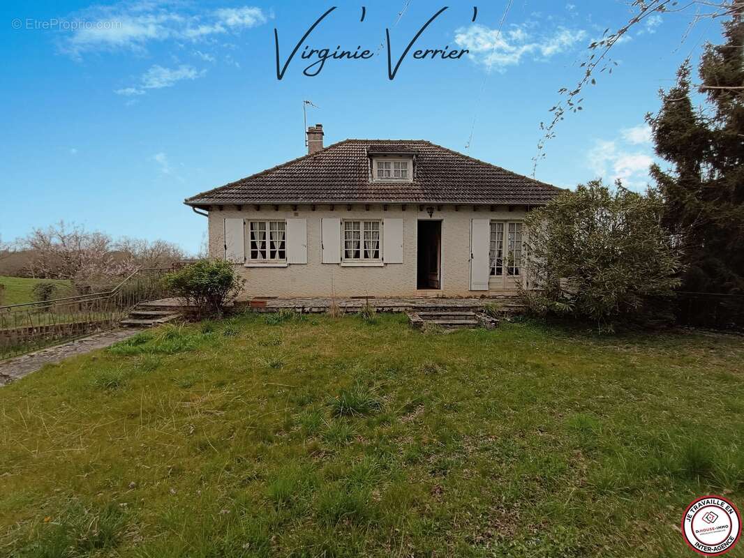 Maison à AYEN