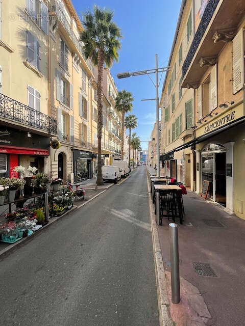 Commerce à CANNES