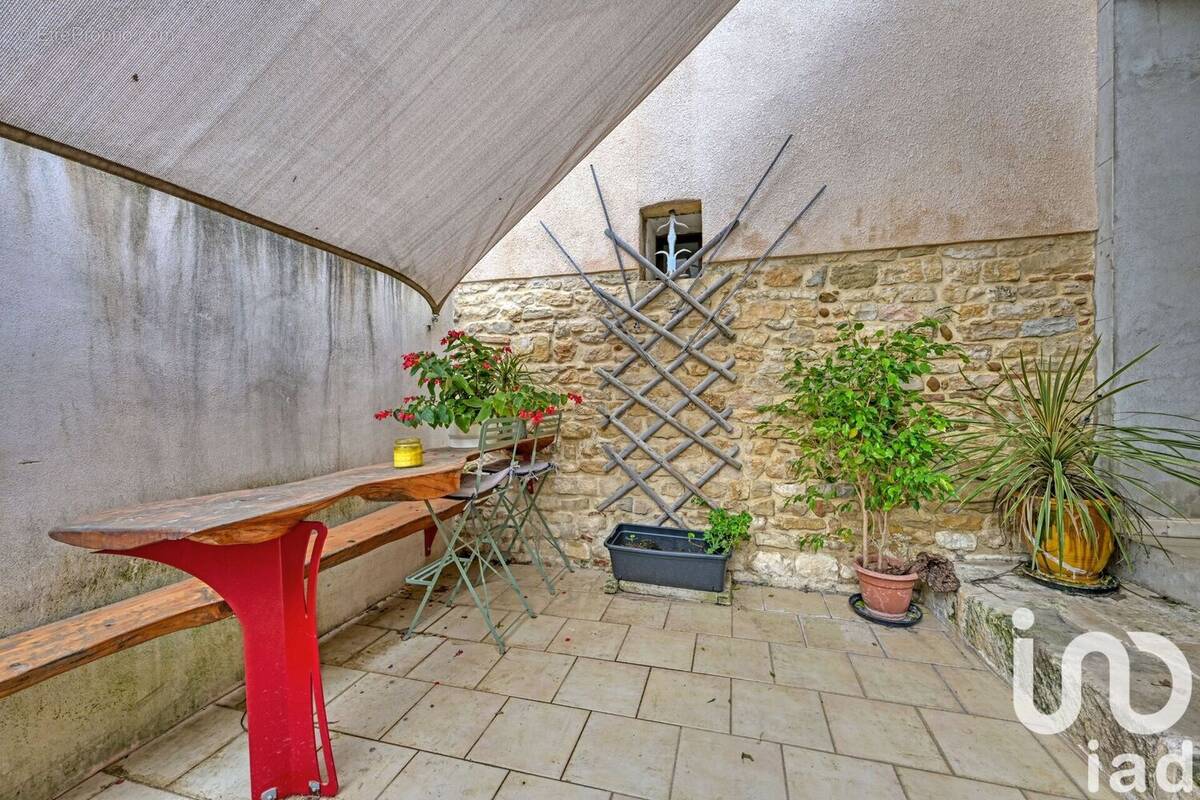 Photo 1 - Maison à GENERAC
