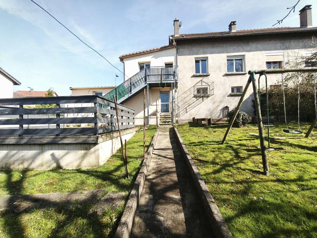 Maison à CUSTINES