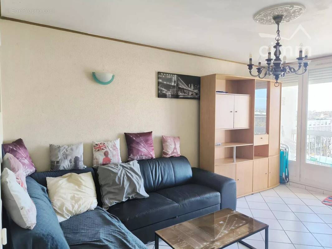 Appartement à VAULX-EN-VELIN