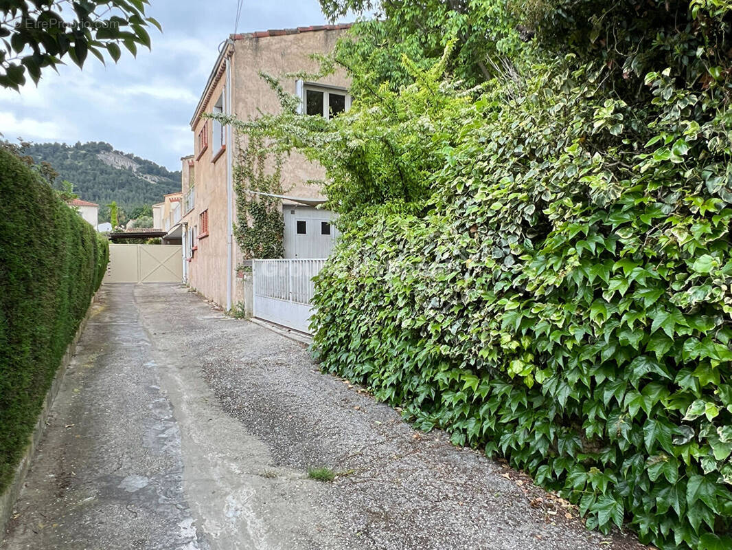 Maison à AUBAGNE