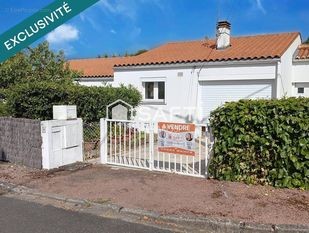 Photo 1 - Maison à SAINT-JEAN-D&#039;ANGELY