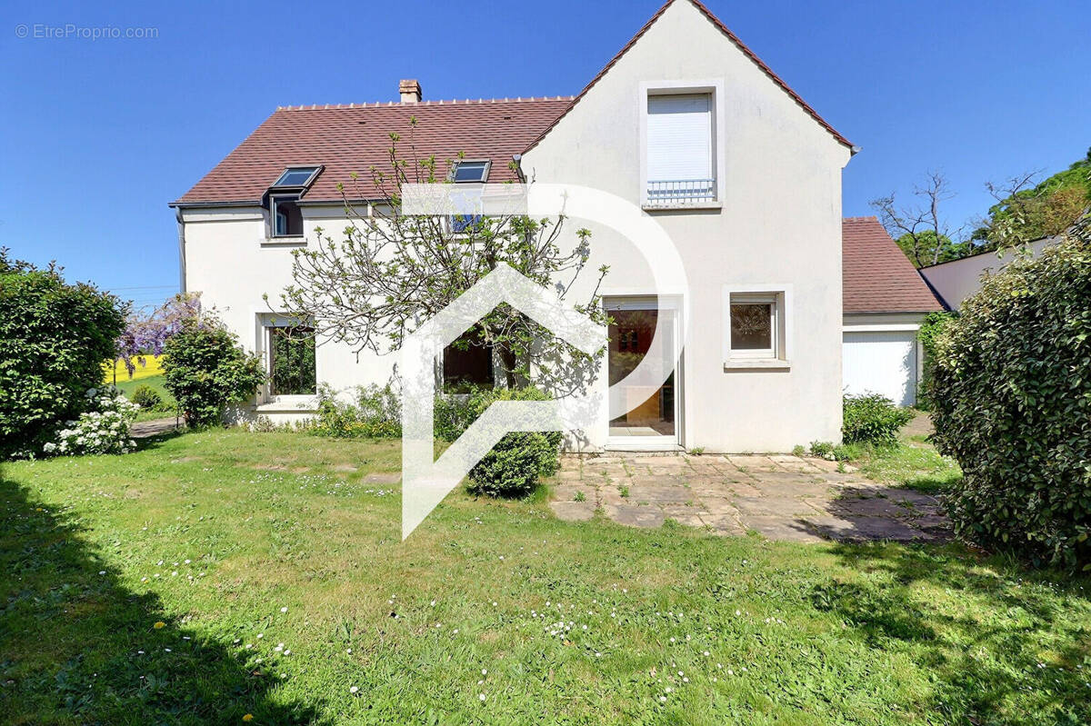 Maison à PONTOISE