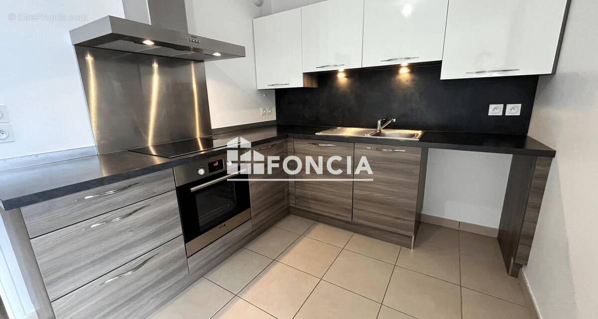 Appartement à VIRY
