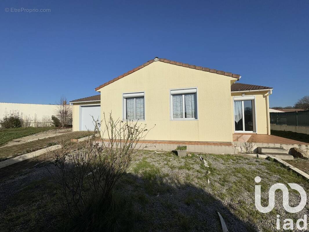 Photo 1 - Maison à BOUAYE