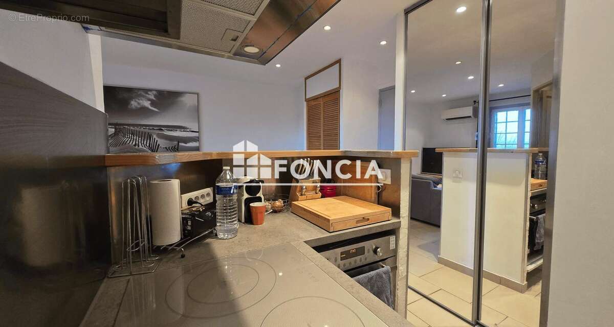 Appartement à LA CROIX-VALMER