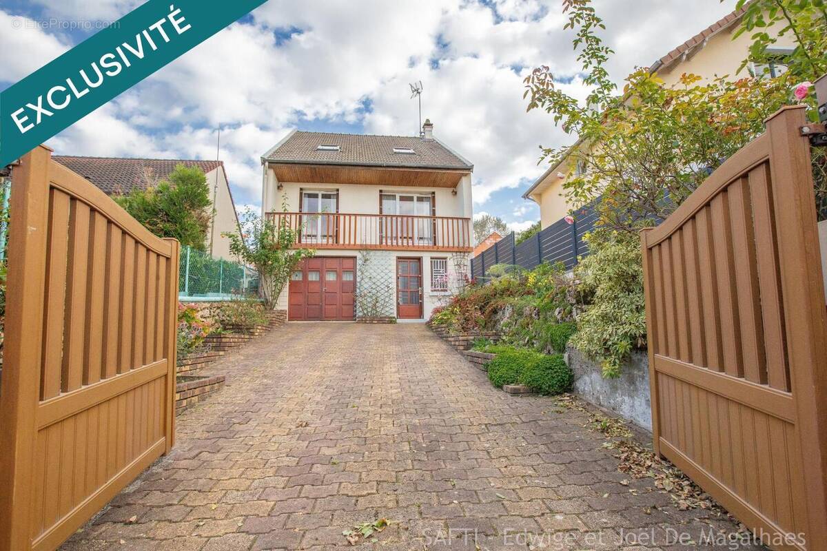 Photo 1 - Maison à VILLEBON-SUR-YVETTE