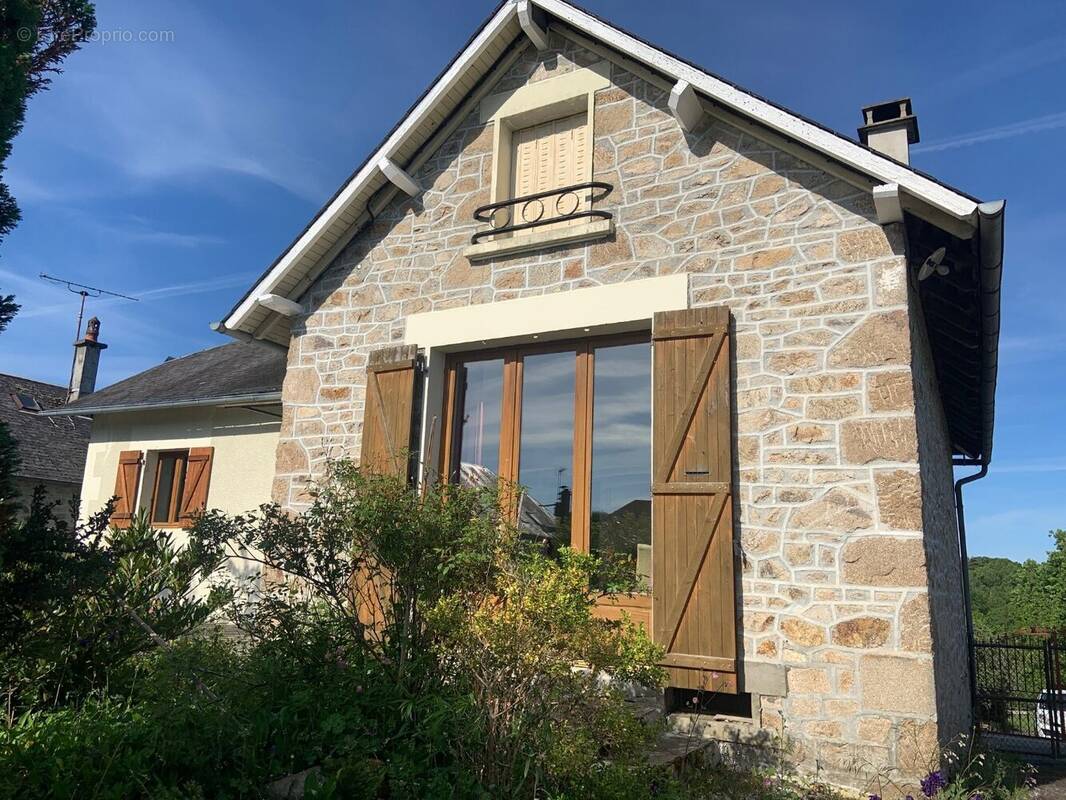 Maison à TREIGNAC