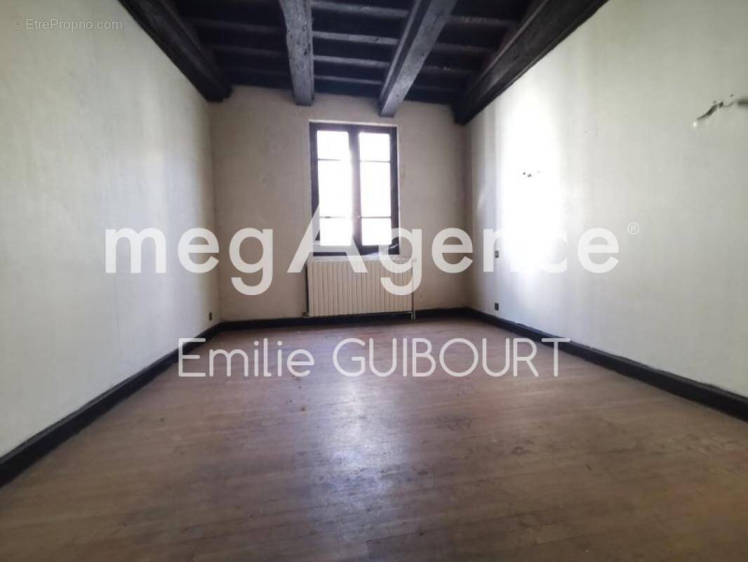 Appartement à ROQUECOURBE
