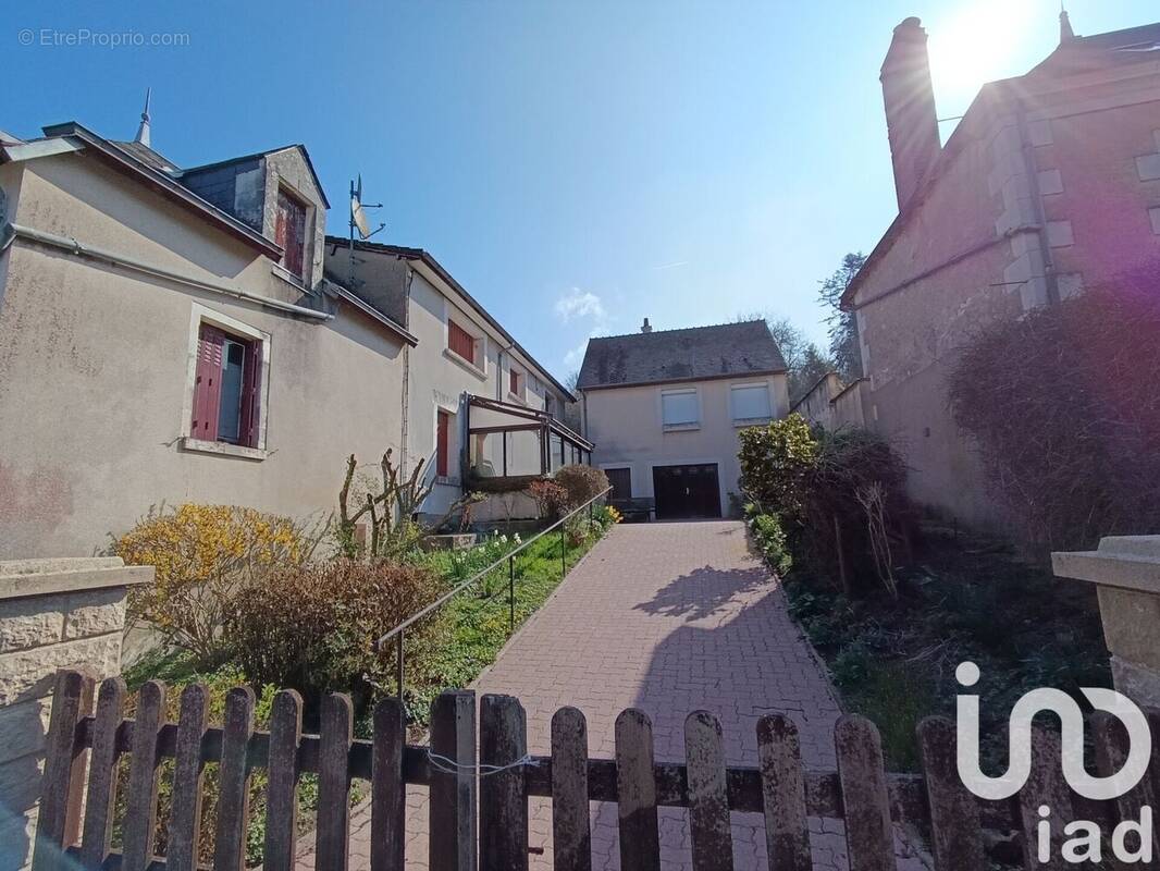 Photo 1 - Maison à LUCAY-LE-MALE