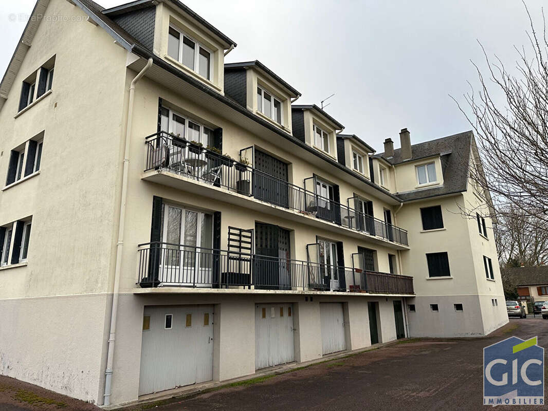 Appartement à MONDEVILLE