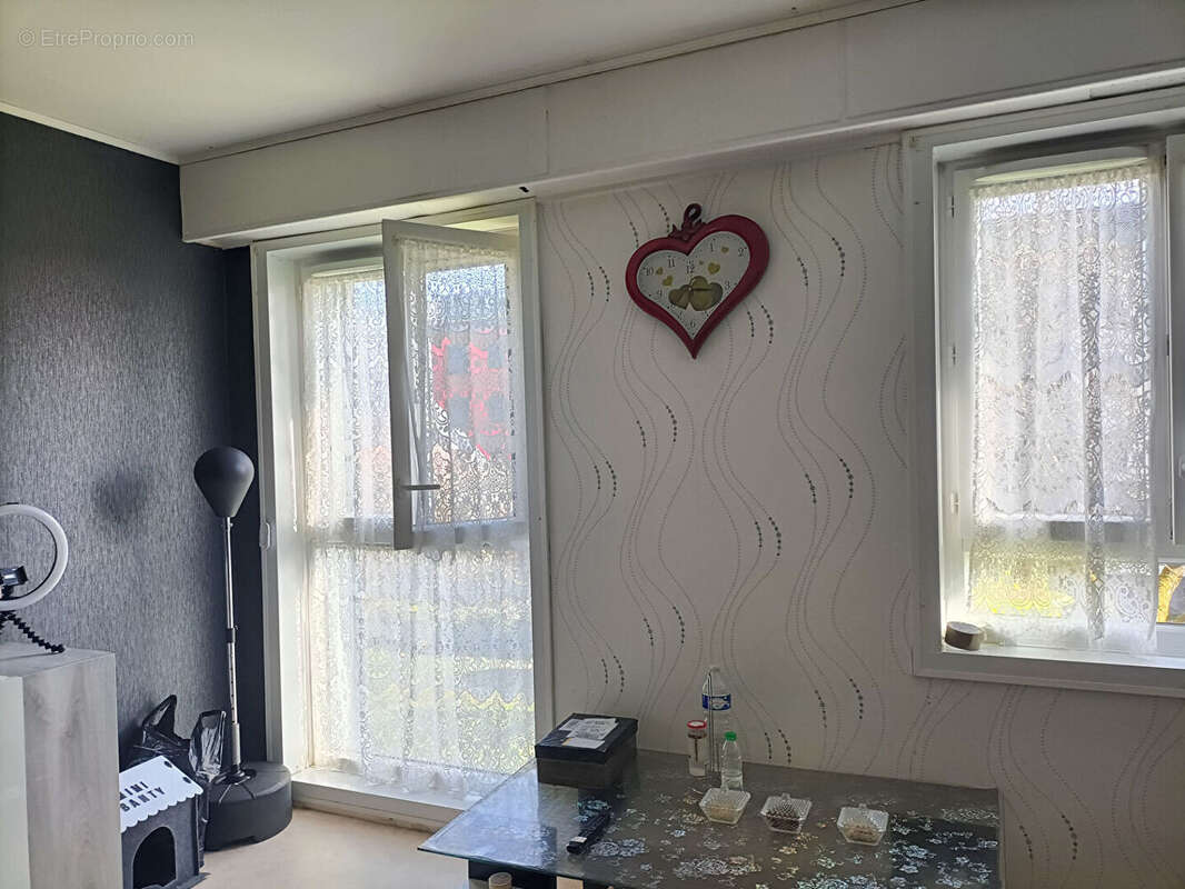 Appartement à SAINT-JEAN-DE-LA-RUELLE