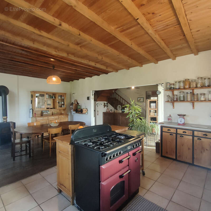 Maison à THEZILLIEU