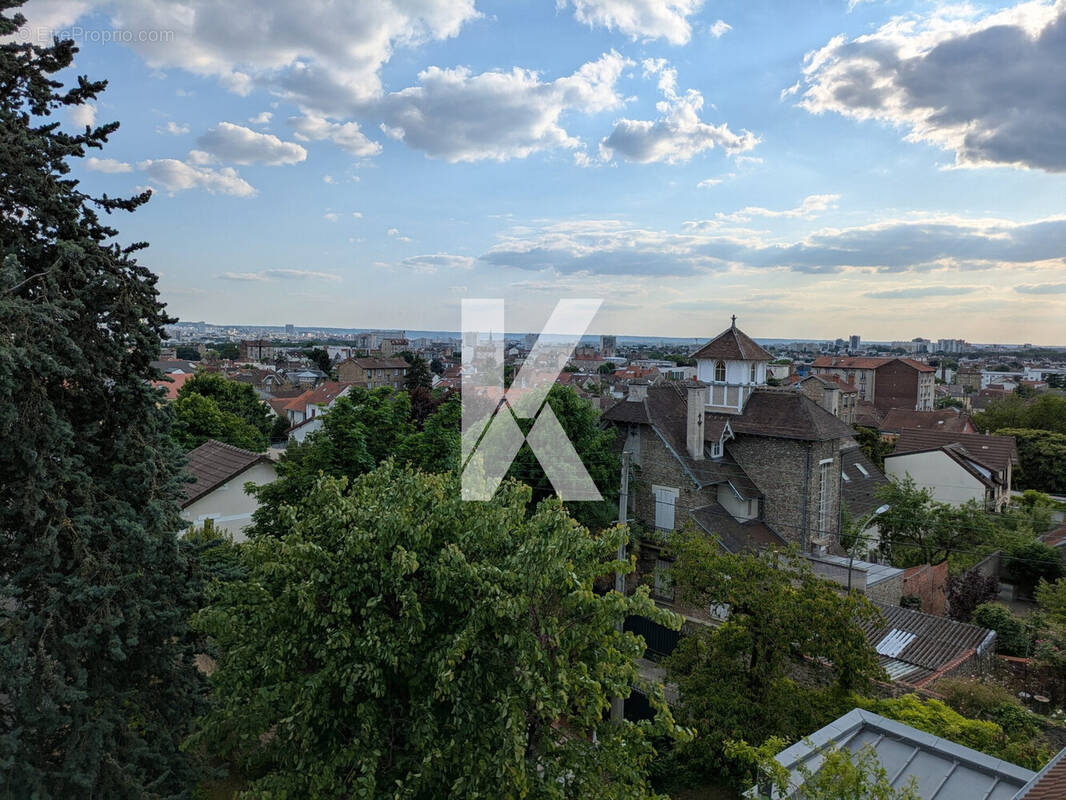 vue panoramique du salon - Appartement à ARGENTEUIL