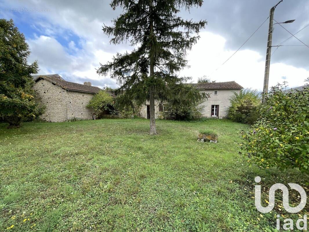 Photo 1 - Maison à SAINT-JEAN-DE-SAUVES