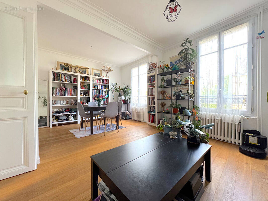 Appartement à ASNIERES-SUR-SEINE