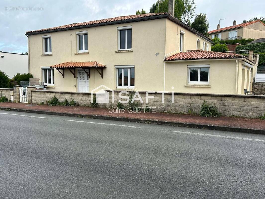 Photo 1 - Maison à POUZAUGES