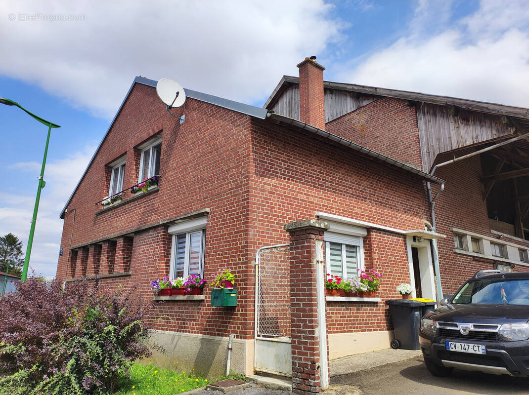 Maison à ORESMAUX