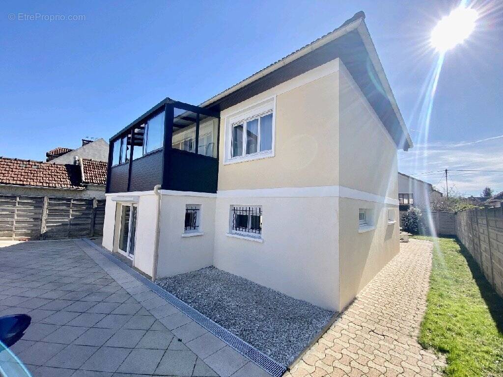 Maison à MITRY-MORY