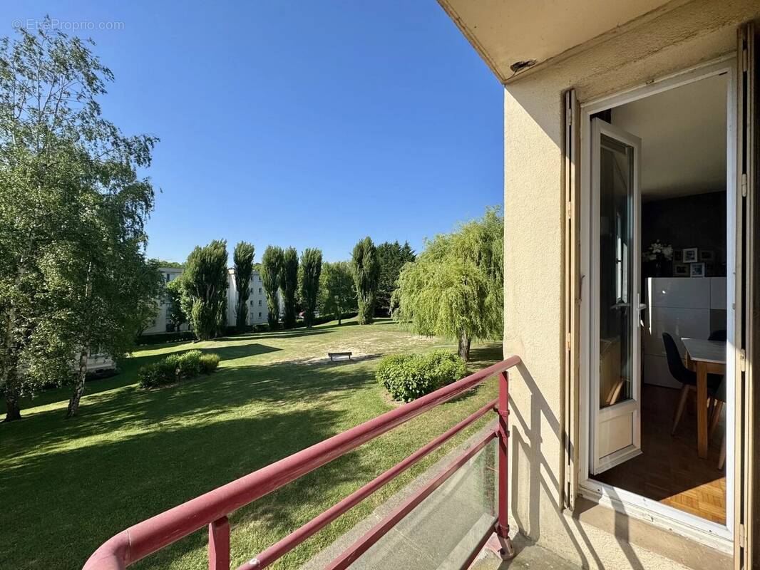 Appartement à VERRIERES-LE-BUISSON