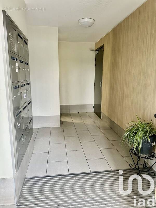 Photo 1 - Appartement à VILLENEUVE-LA-GARENNE