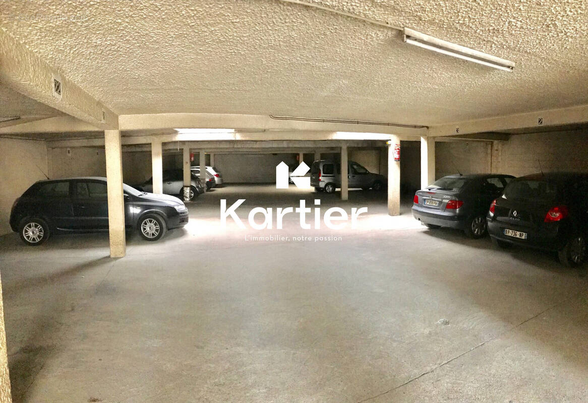 Parking à LIBOURNE