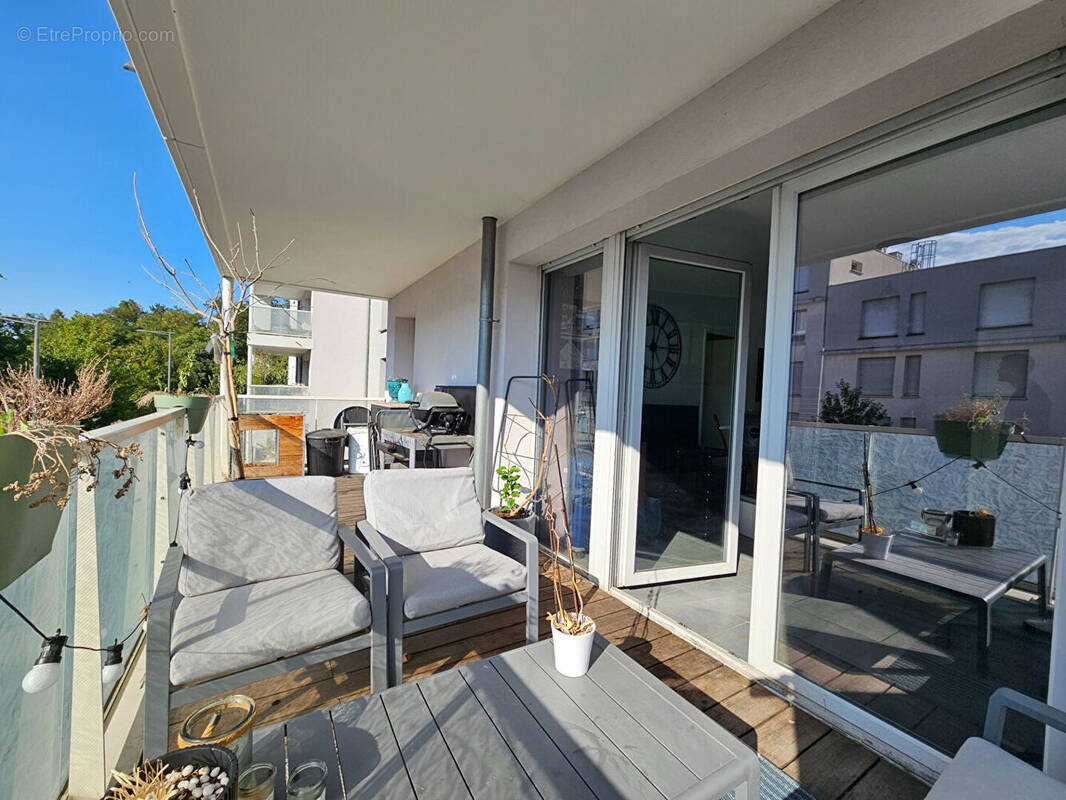 Appartement à BRON