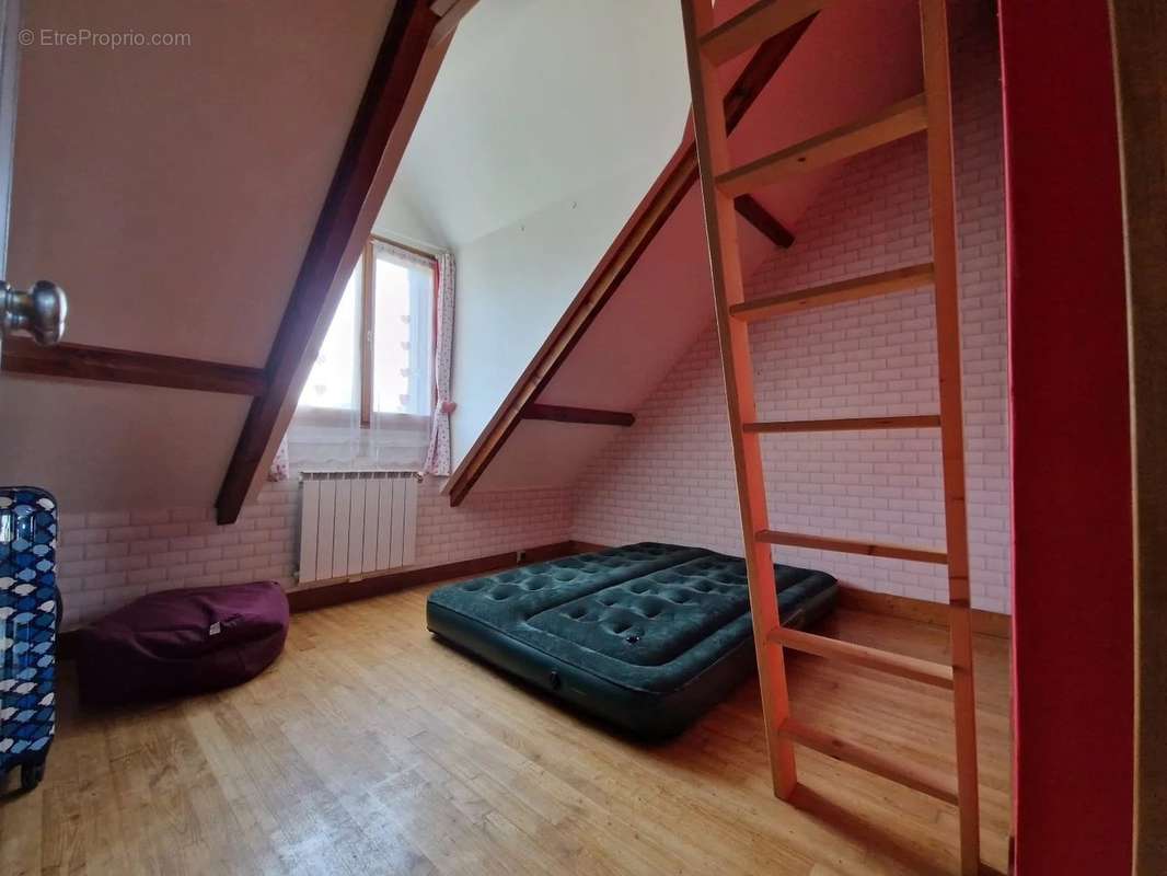 Maison à EGLY