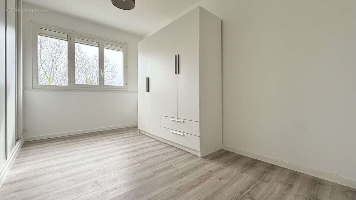 Appartement à CORBEIL-ESSONNES
