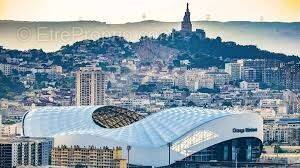 Commerce à MARSEILLE-8E