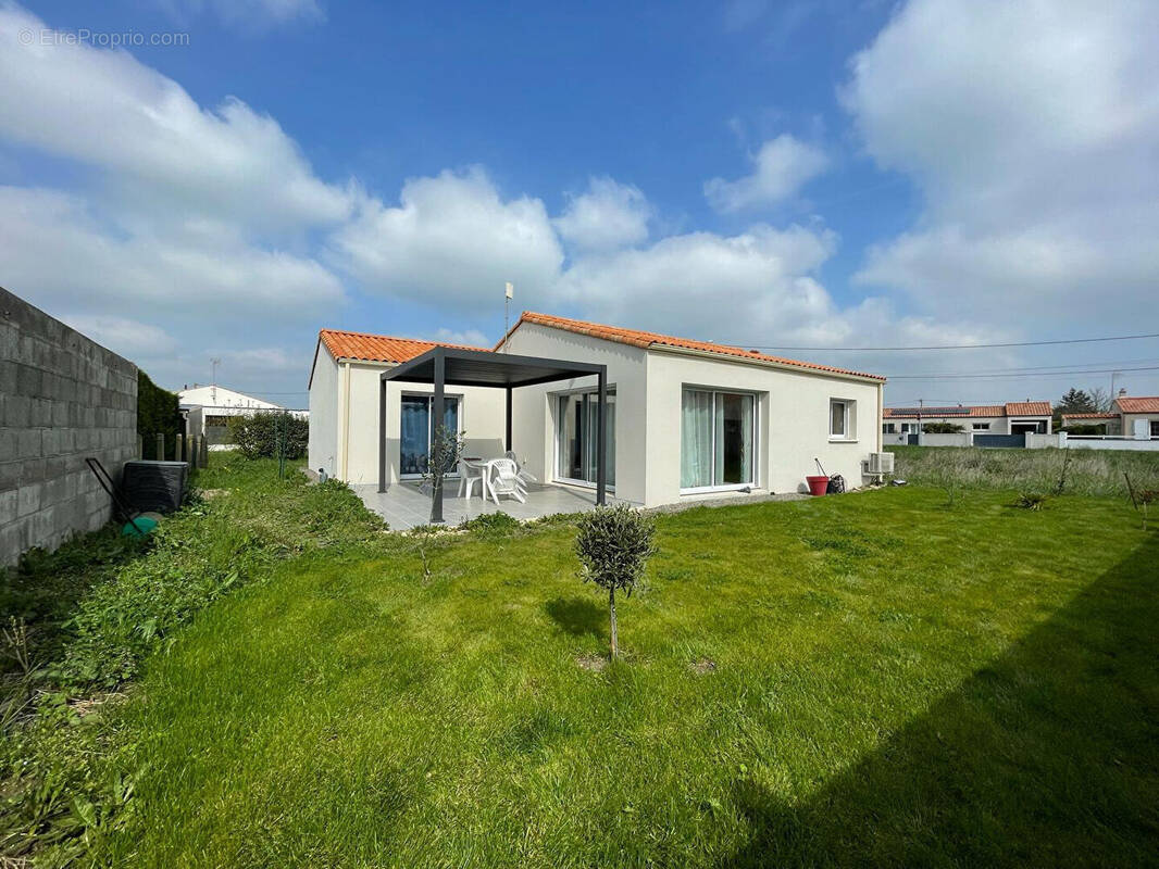 Maison à TRIAIZE