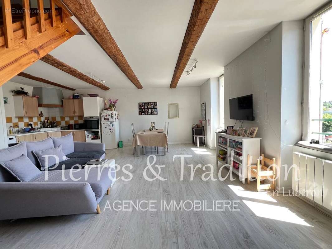 Appartement à APT