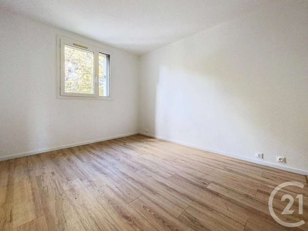 Appartement à LE KREMLIN-BICETRE