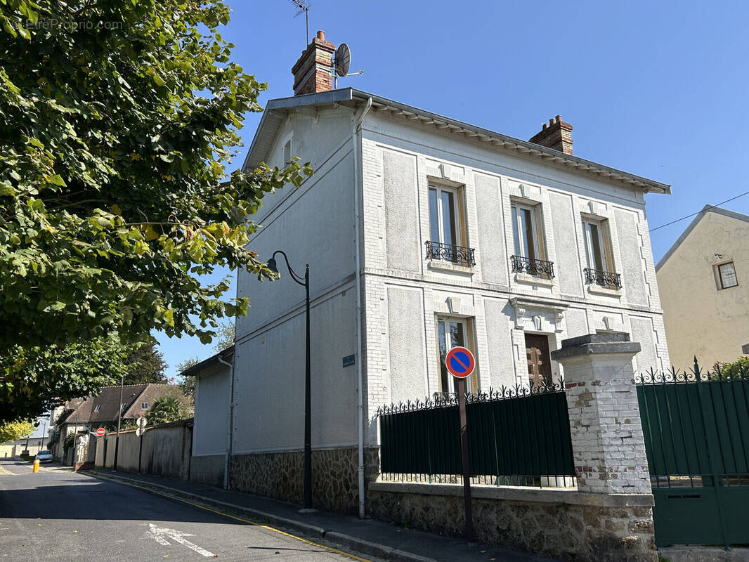 Photo 1 - Maison à LA FERTE-GAUCHER