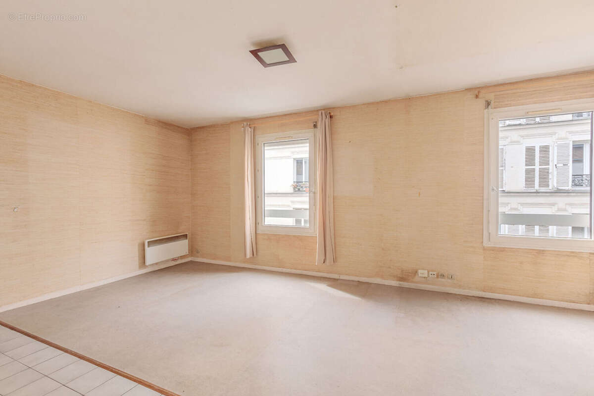 Appartement à PARIS-20E
